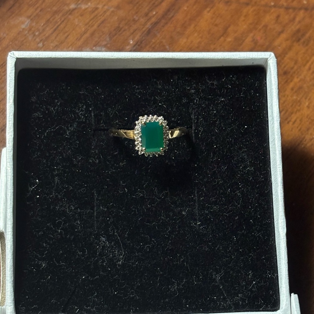 14 Gold ring square jade  with 0.4CT around